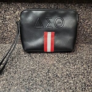 DELTA SIGMA THETA Embossed DST Black Zipper Clutch